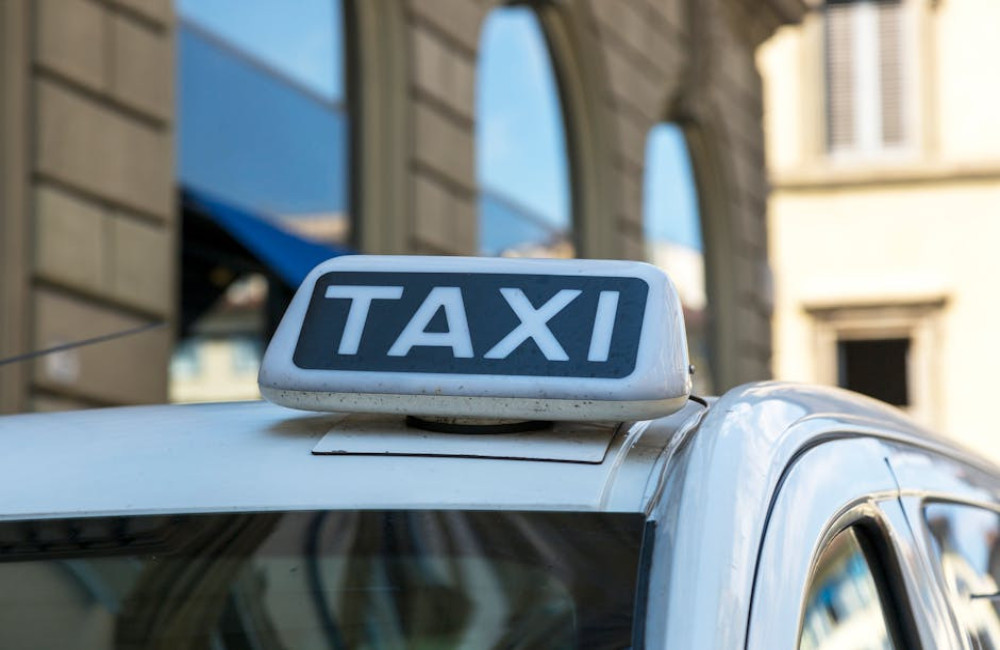 Kosten taxi Kos: vaste tarieven, meter, nachttoeslag en goedkopere alternatieven