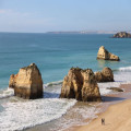 Praia da Rocha Algarve: strand, ligging en de beste uitstapjes vanuit Portimão