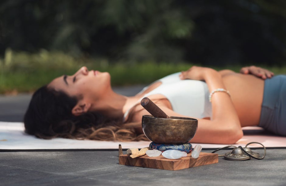 Spirituele sieraden combineren met je outfit: tips voor stijl én energie